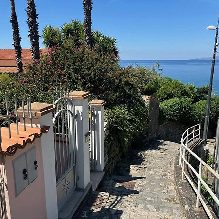 Comfortable Apartment In Maratea With Sea View 95 M² + Parking Ngoại thất bức ảnh