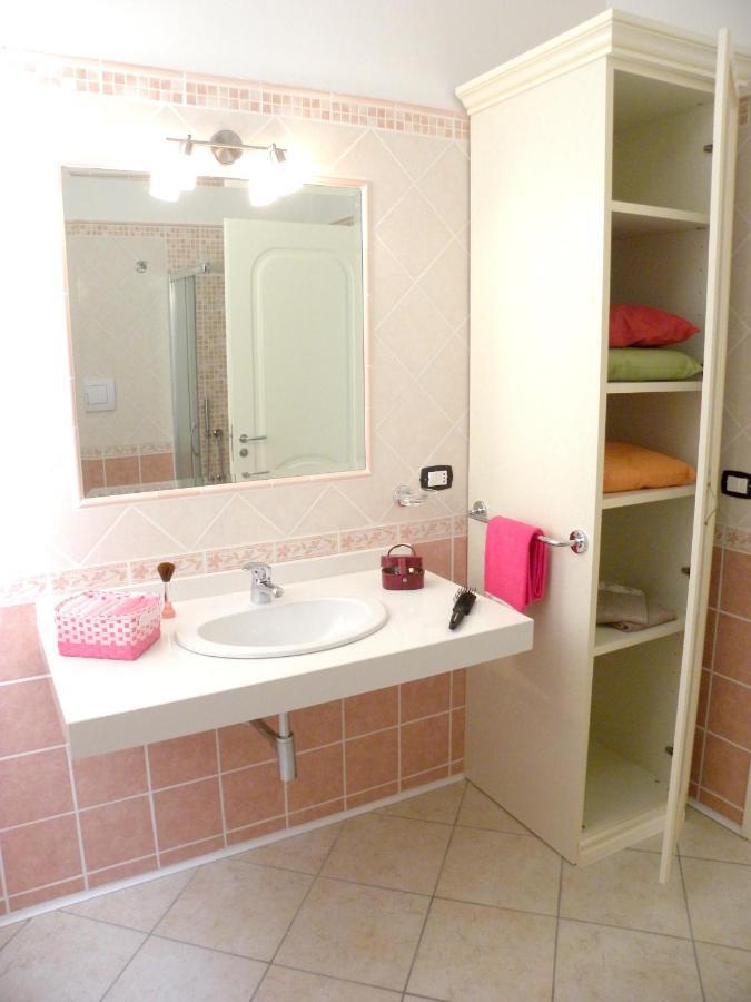 Comfortable Apartment In Maratea With Sea View 95 M² + Parking Ngoại thất bức ảnh