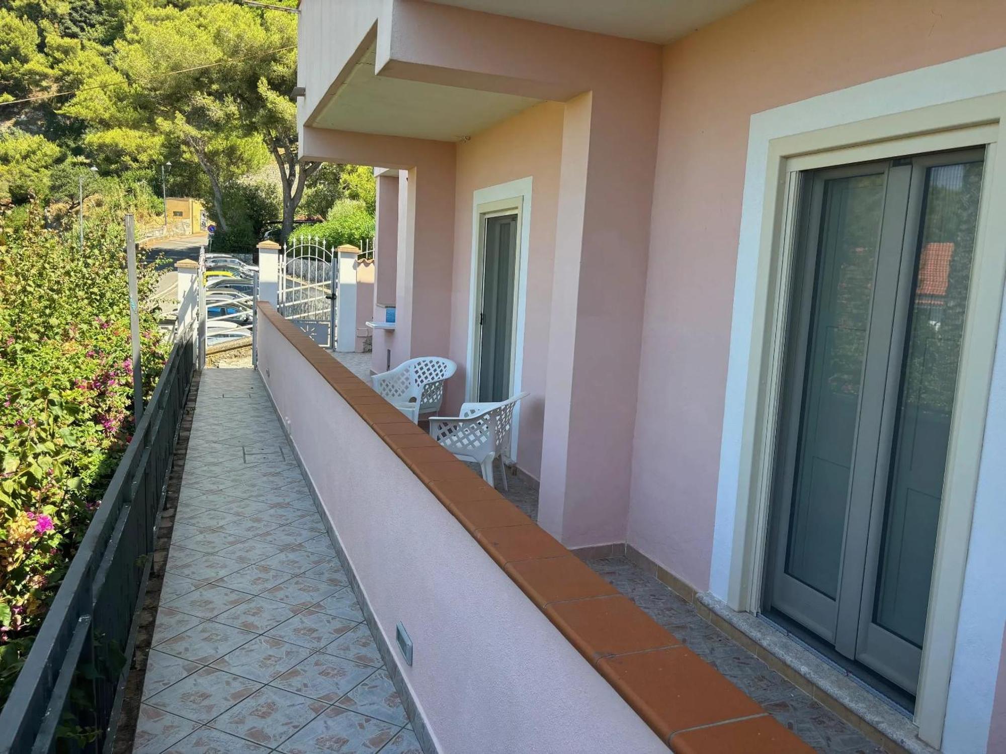Comfortable Apartment In Maratea With Sea View 95 M² + Parking Ngoại thất bức ảnh
