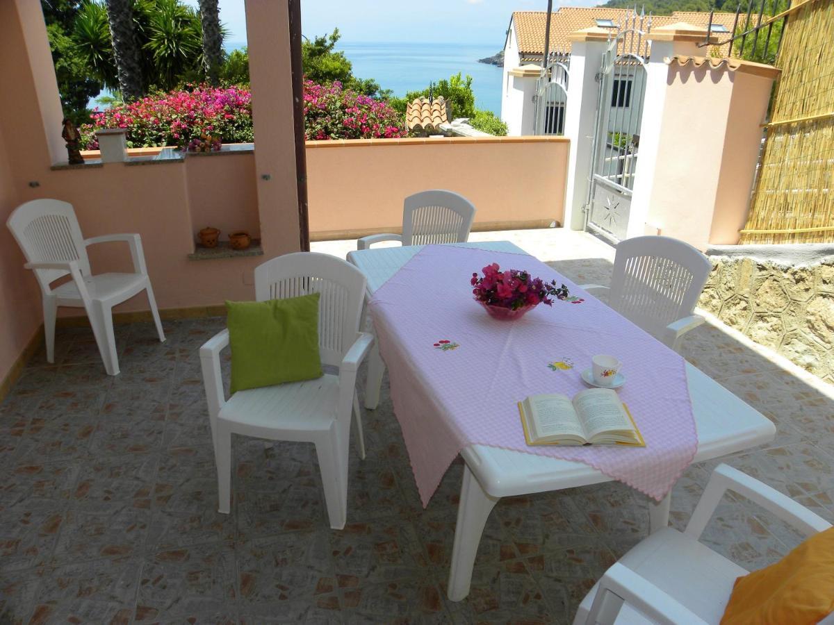 Comfortable Apartment In Maratea With Sea View 95 M² + Parking Ngoại thất bức ảnh